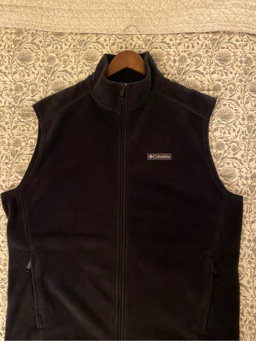 Men’s Charcoal Gray Columbia Vest, size Large - Picture 2 of 9